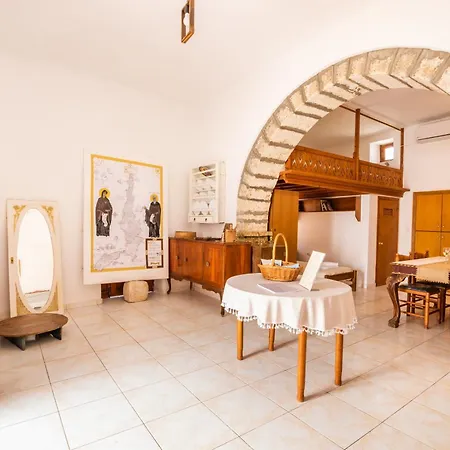 Holiday home Constantino Traditional Retreat - 19th Century *