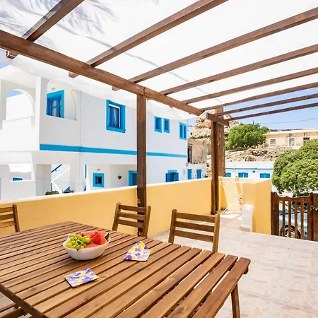 Constantino Traditional Retreat - 19th Century * Foiníkion