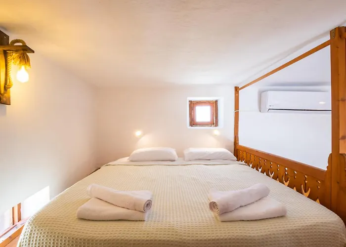 بيت للعطل Constantino Traditional Retreat - 19th Century