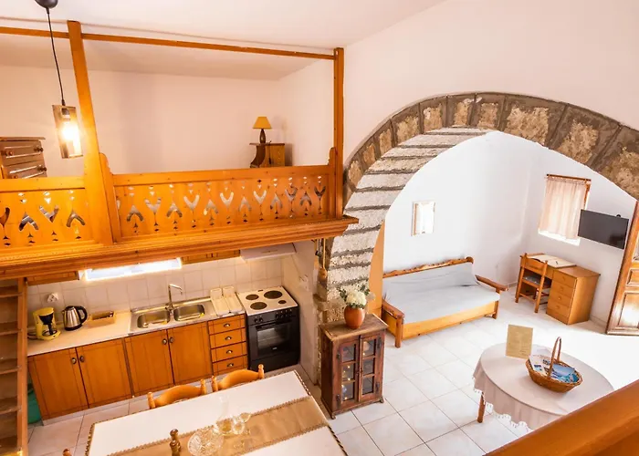 بيت للعطل Constantino Traditional Retreat - 19th Century